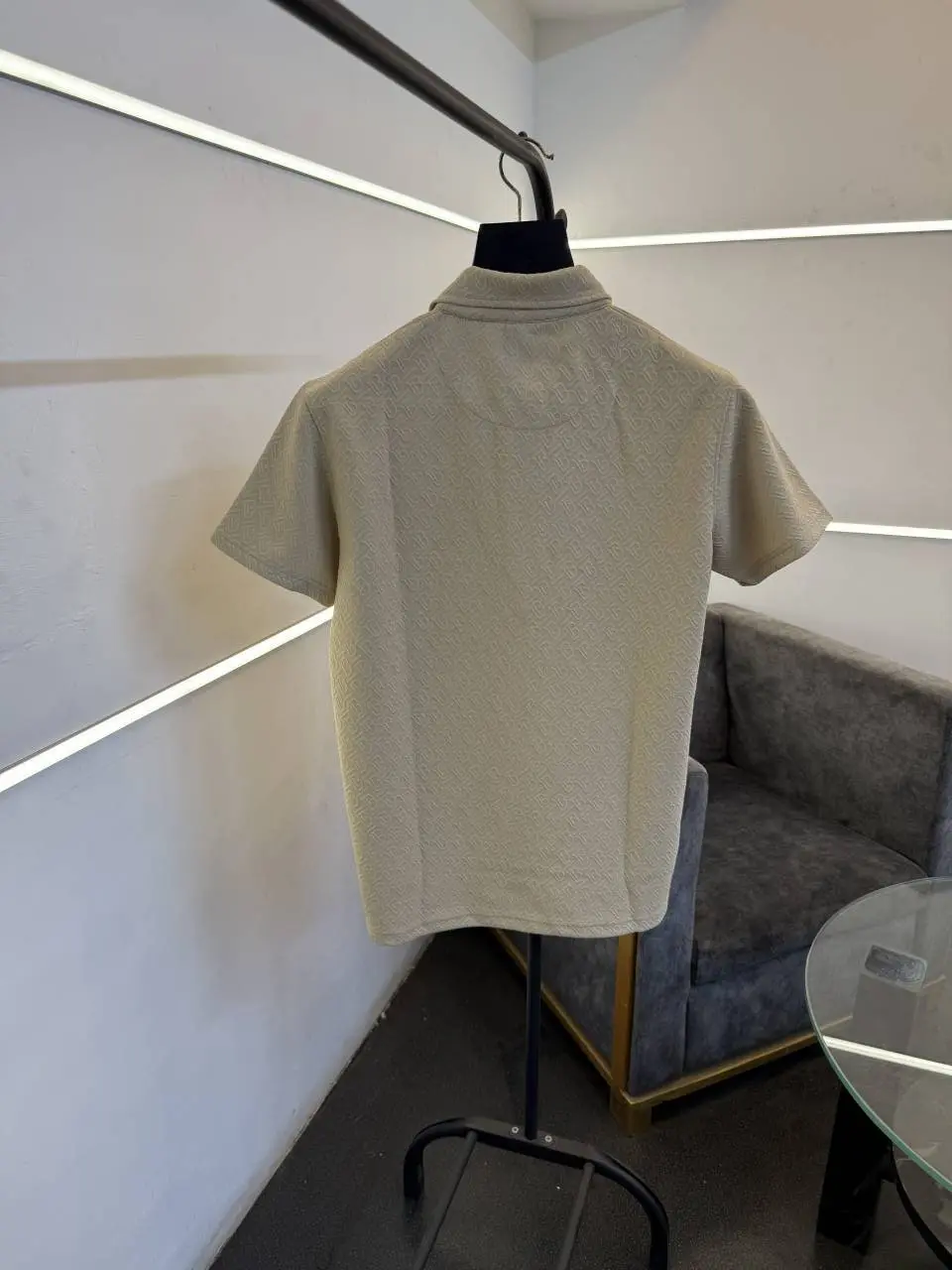 Burberry self knitted embossed print turkish imported polo tshirt beige sale - Image 3