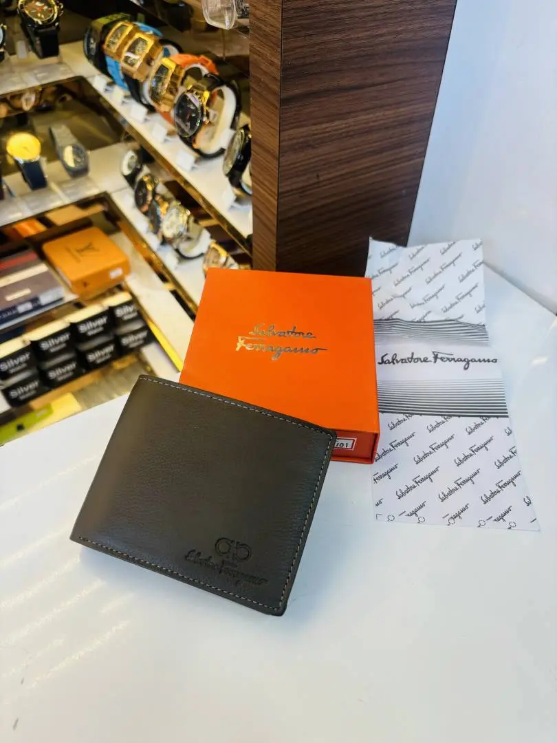 101 SF SALVATORE FERAGAMO PREMIUM QUALITY WALLET - Image 2