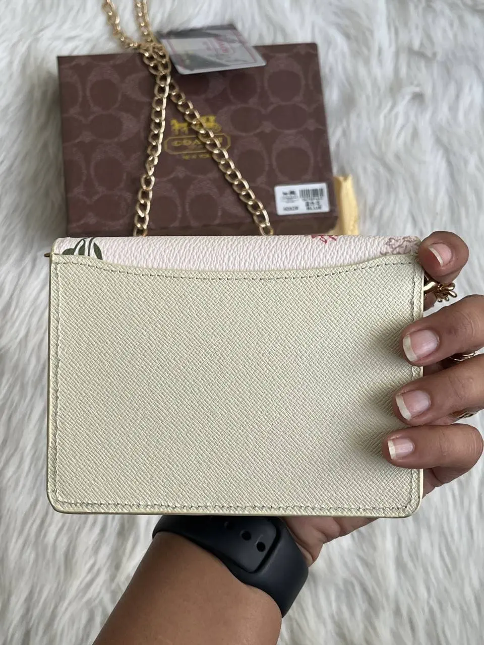 Coach 122 White-Flower ChainOnWallet With OriginalBox DustCover BrandCard - Image 4