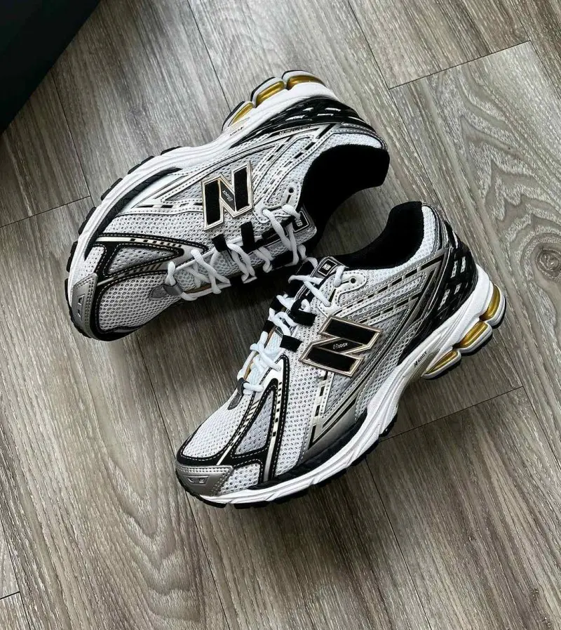 New Balencee 1906R Metallic Gold - Image 4
