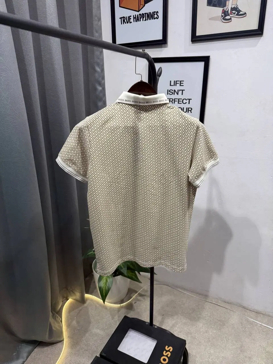 Hugo bos monogram imported box pack tshirt beige - Image 3