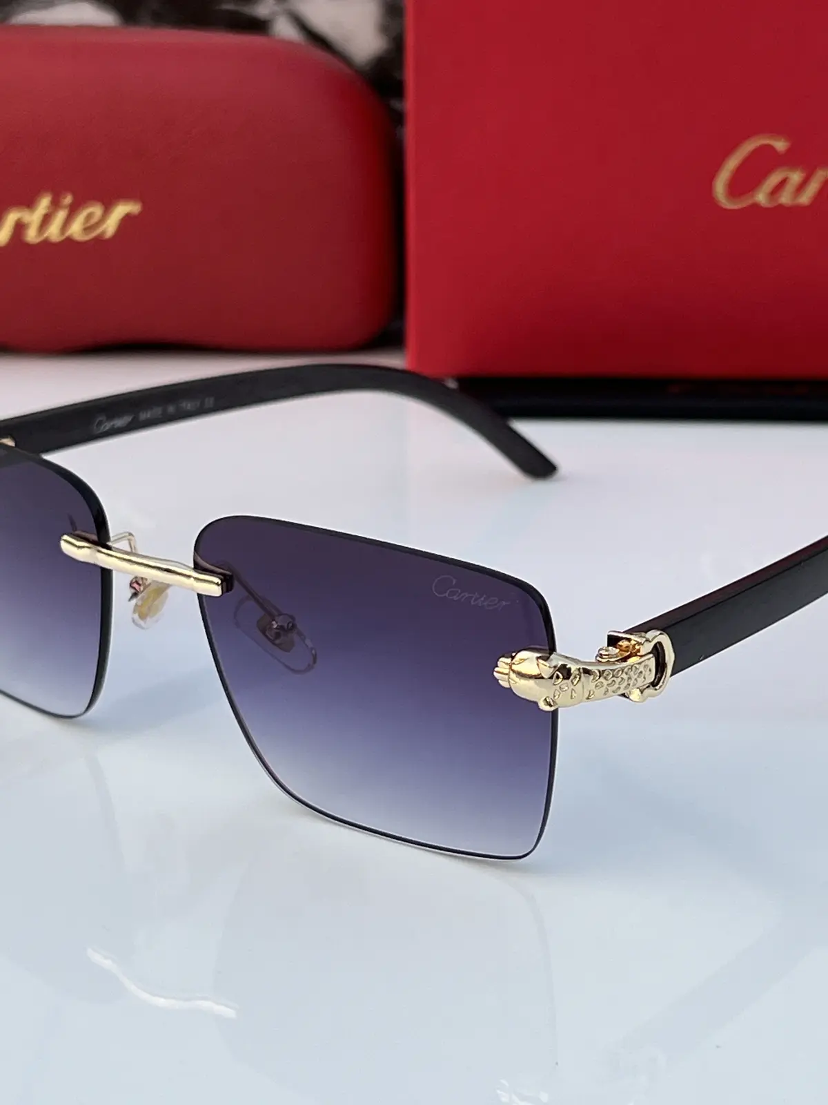 Cartier 3060 gold black shaded - Image 2