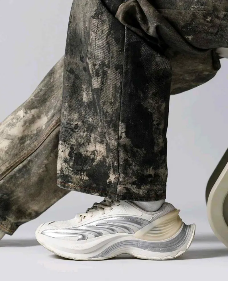 Adidas XLG Metawave White Grey 6045 - Image 3