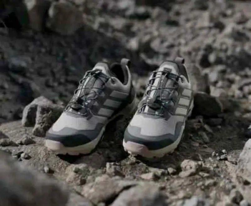 Adidas Terrex Skychaser GORE-TEX Hik 438 - Image 4