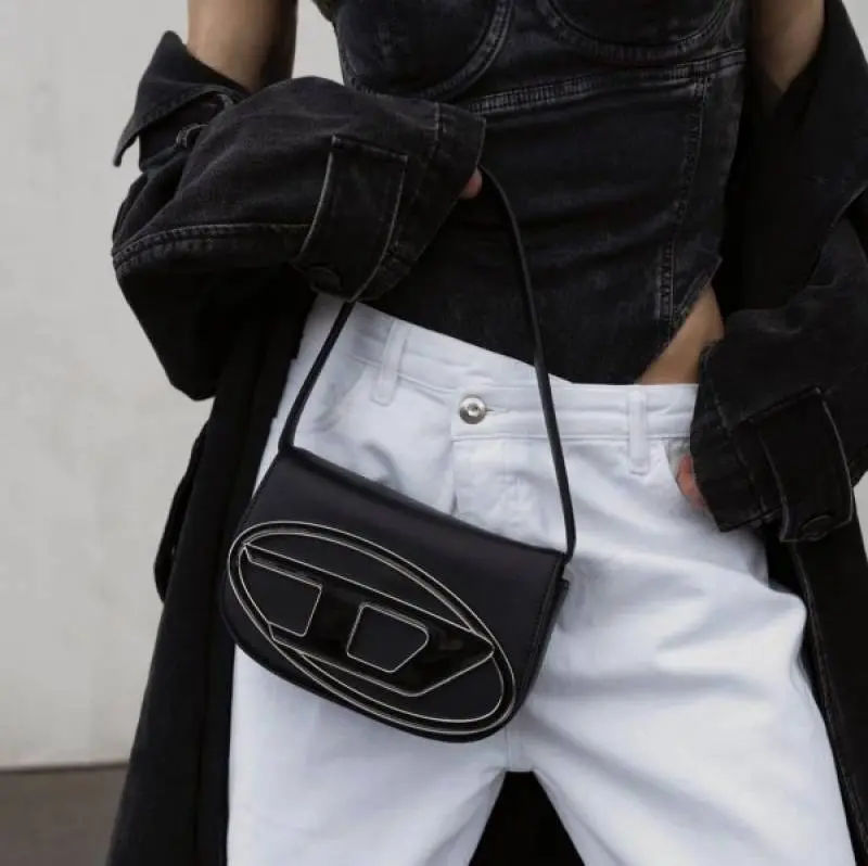 Diessel 1DR Shoulder Bag With OG Box & Dust Bag & Extra Shoulder Strap (Black - 442) - Image 5