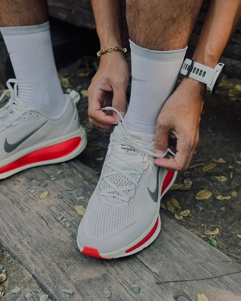 Nike Zoom Vomero 18 Siren Red - Image 3