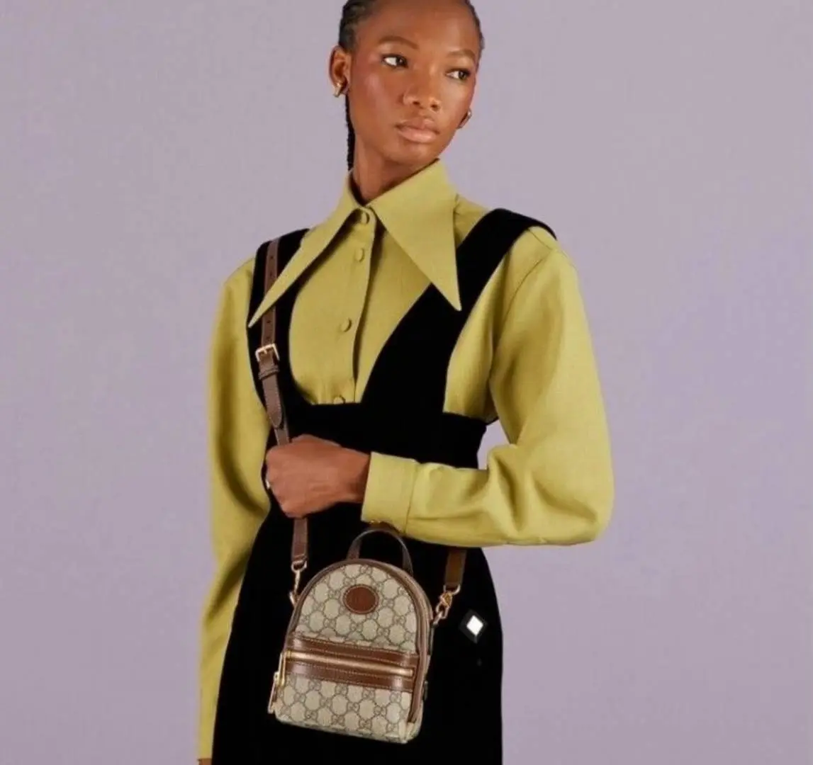 Gucci Multi-Function Crossbody Bag Interlocking Logo With OriginAuldoubleBox - Image 2