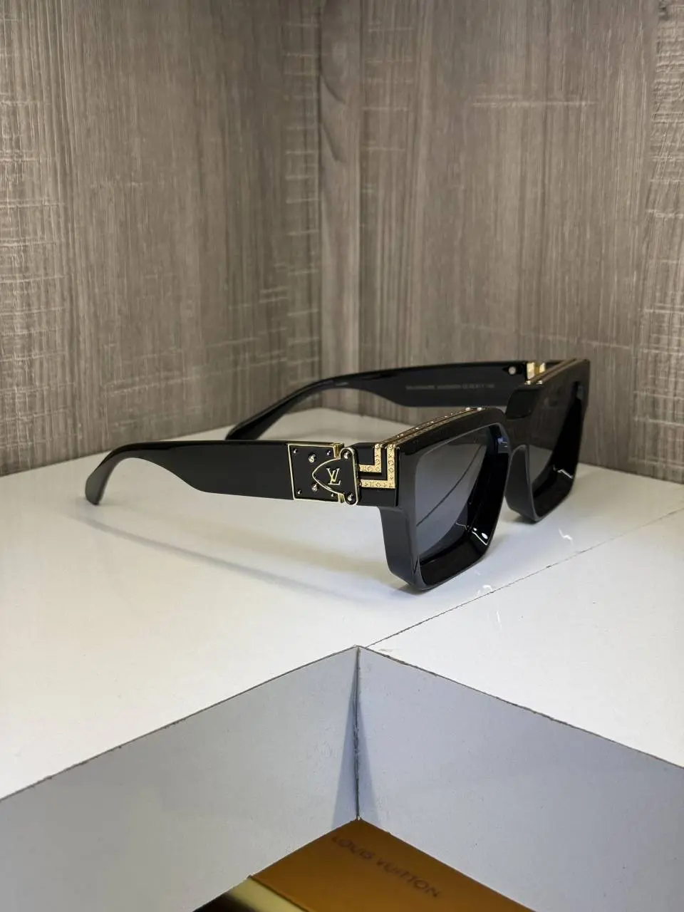 Louis Vuitton Millionaire Edition 96006 - Image 6
