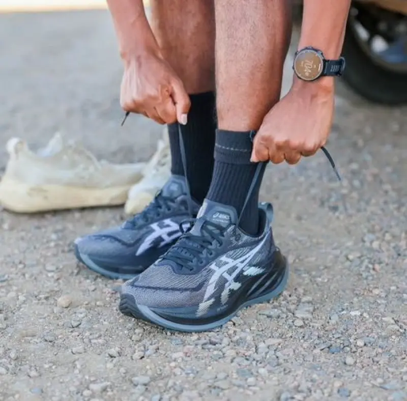 Asics Superblast 2 Black - Image 10