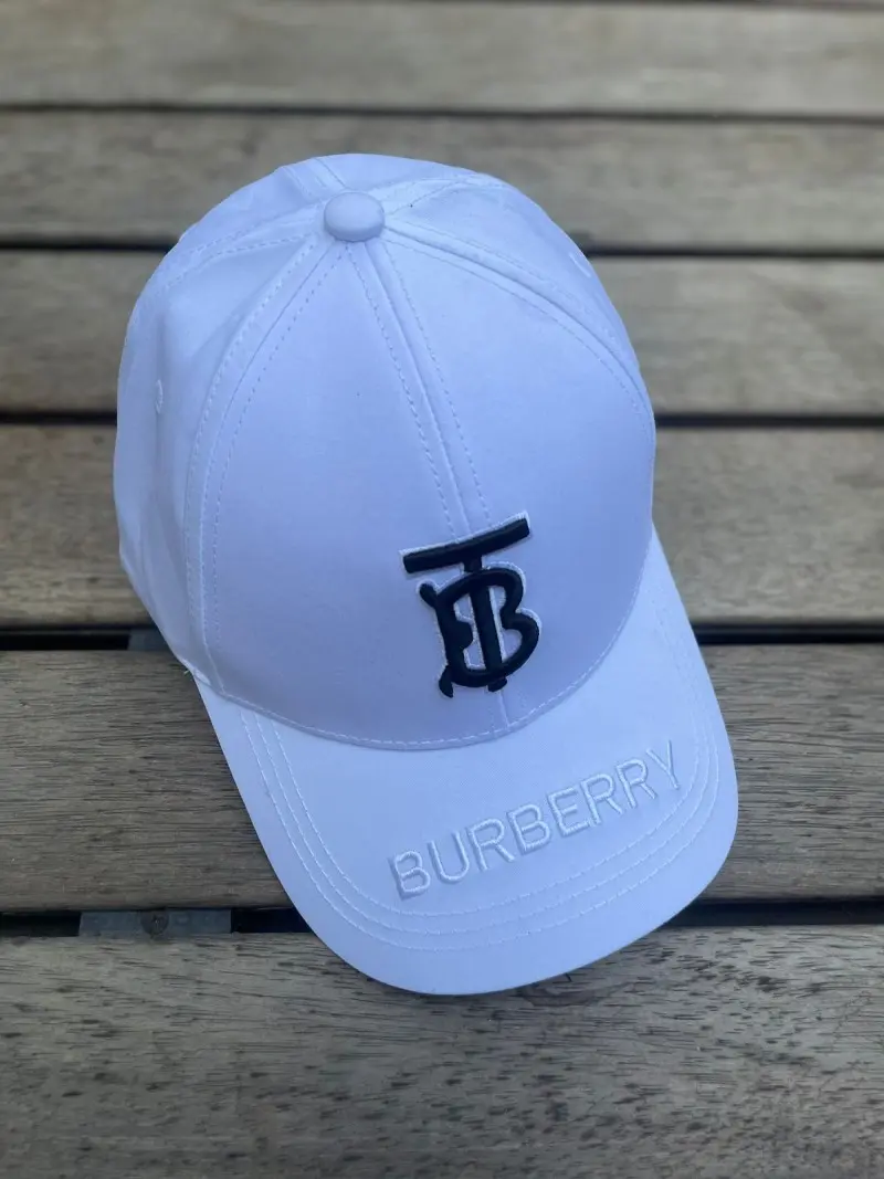 Burberry Tb White And Black Logo Premium Unisex Cap( With Safety Box) 910