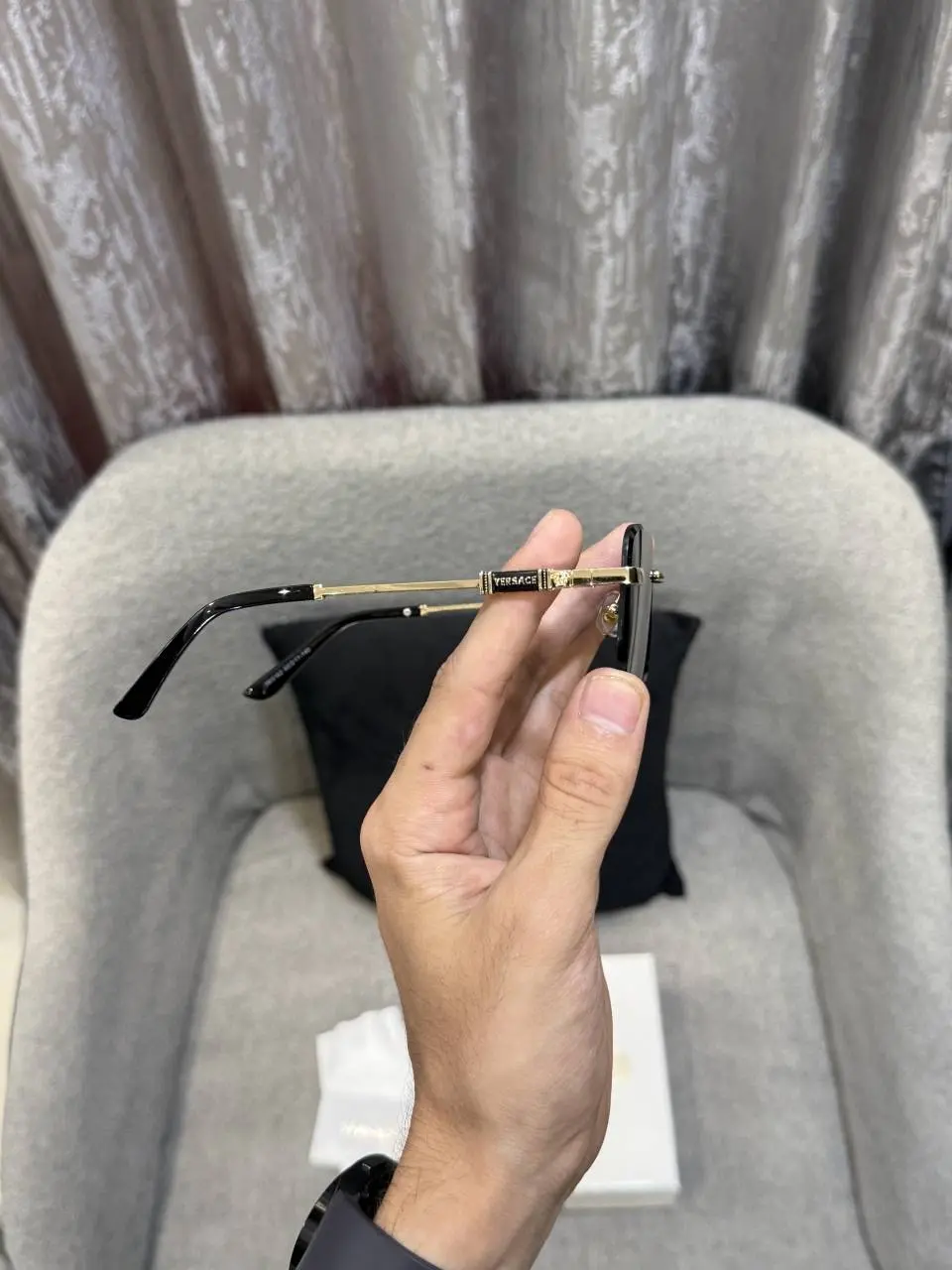 Versace e 3162 Premium sunglass - Image 3