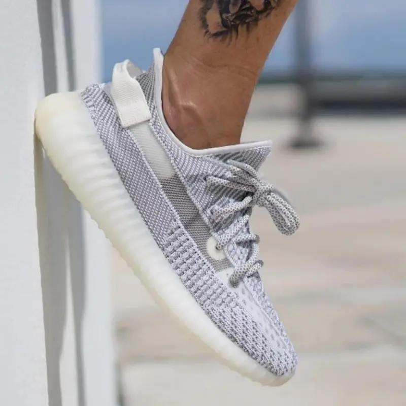 Adidas yeezy boost 350 v2 static SEMI UA With All Accesories - Image 6