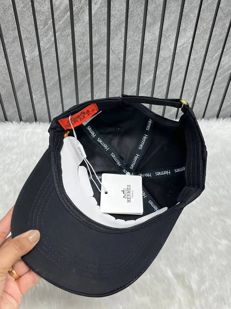 Hermes Front Logo Black Premium Unisex Cap With Safety Box - Image 5