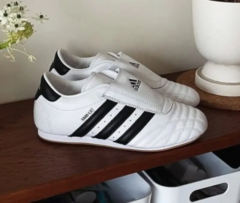 Adidas Taekwondo White Black 131 - Image 3
