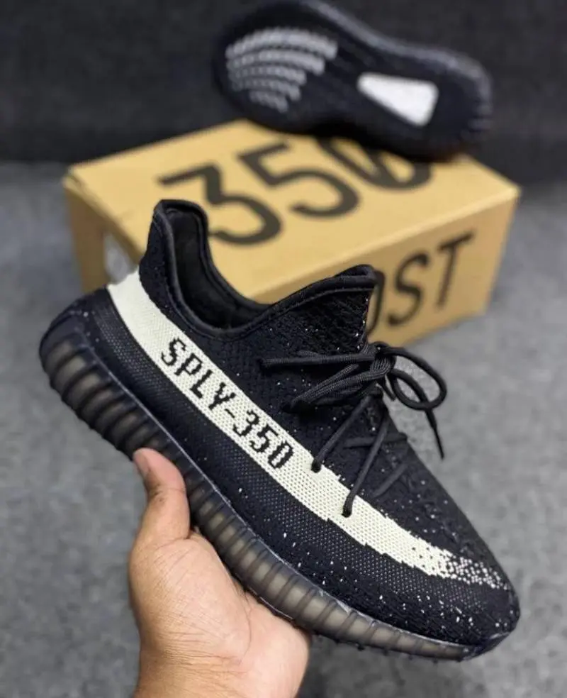 Adidas Yeezy Boost 350 V2 Oreo Black With Full Accessories SEMI UA - Image 2