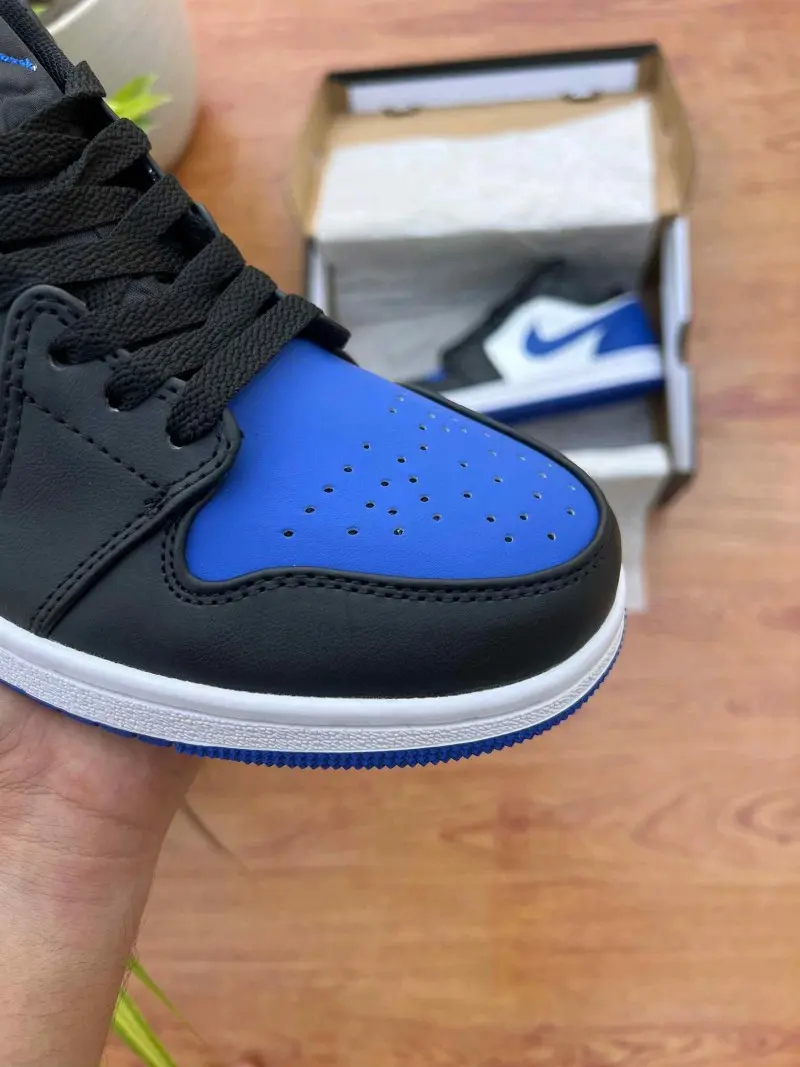 Nike Air Jordan 1 Low Alternate Royal Toe - Image 5