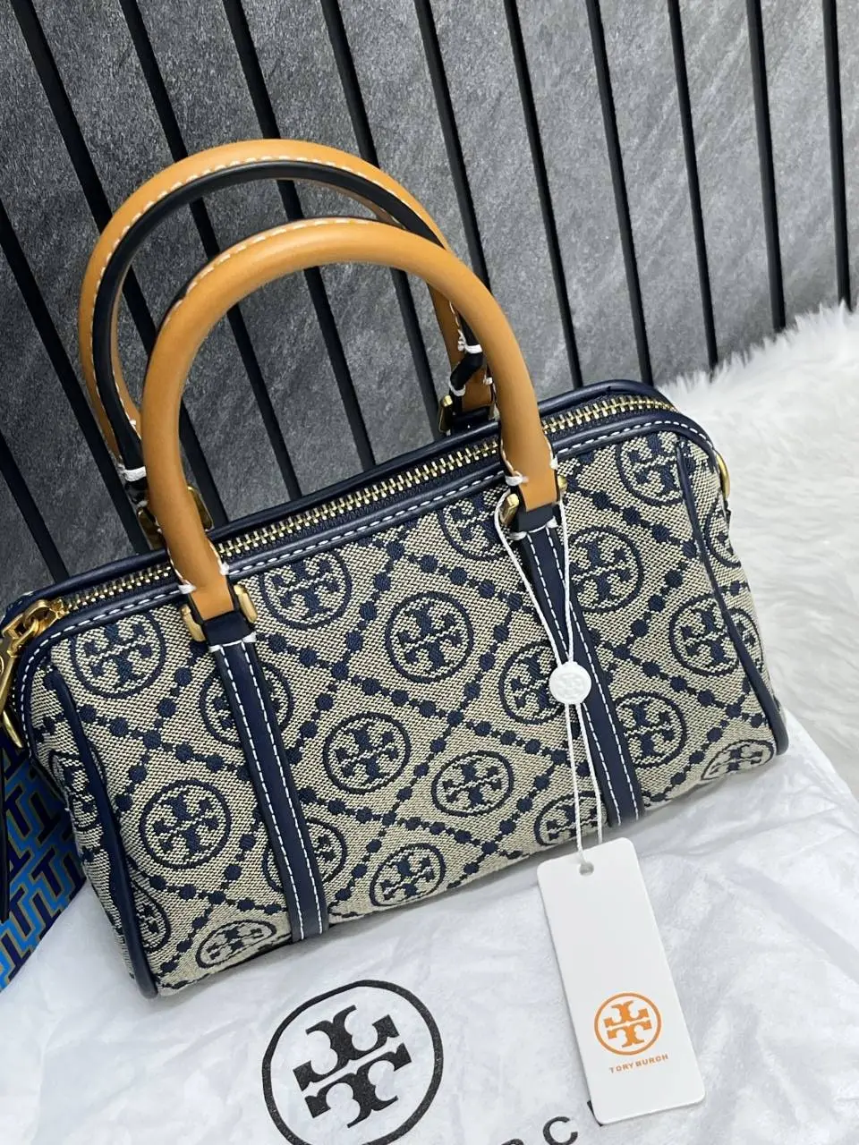 Tori Burch Satchel Jacquard Blue With OriginalBox DustCover - Image 3