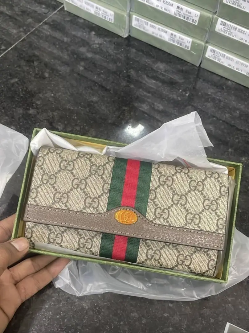 Gucccii 70 ChainWallet With Original Box & DustCover - Image 6