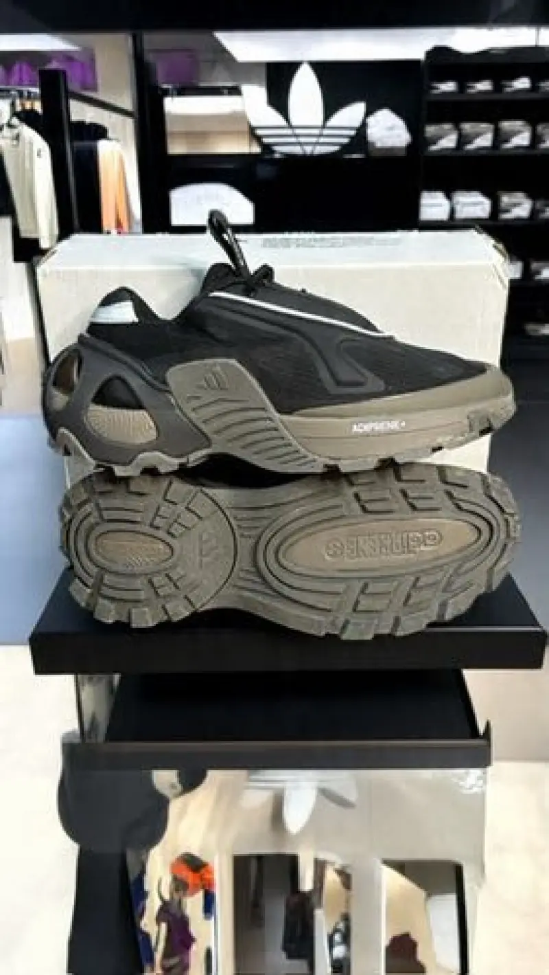 Adidas WONDER RUNNER MULTI 2025 - Image 4
