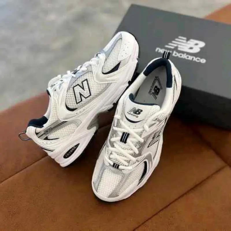 new balencee. 530 white navy - Image 3