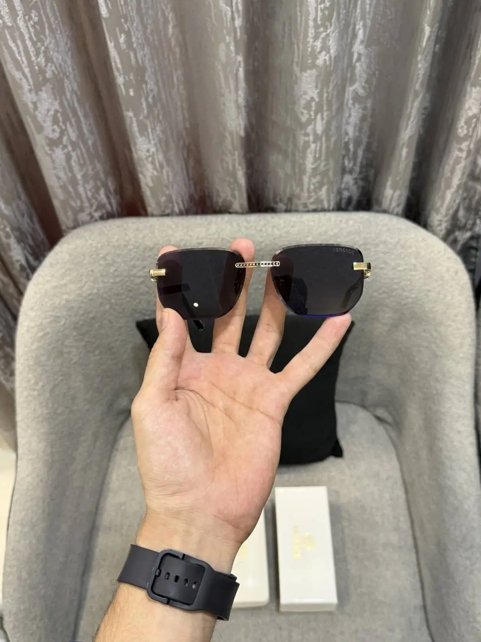 Versace e 3162 Premium sunglass - Image 2