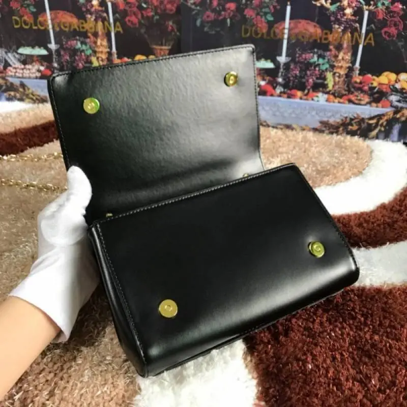 Dolce Gabana D&G Nappa Leather Shoulder Bag WIth OG Box & Dust Bag (Black-988) - Image 5
