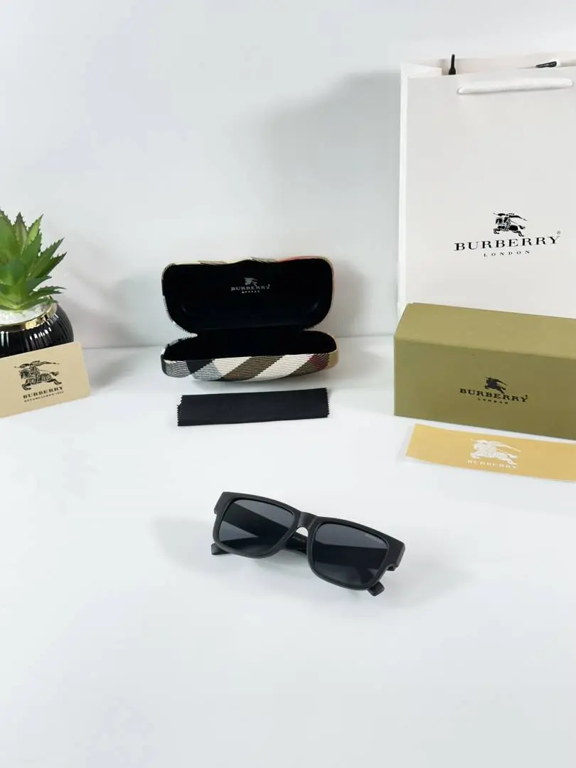 Burberry 4358 Black Multi - Image 2