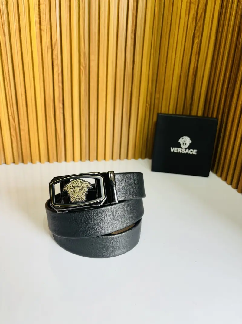 01 VERSACE PREMIUM QUALITY AUTOMATIC LOCK BELT WITH BOX - Image 3