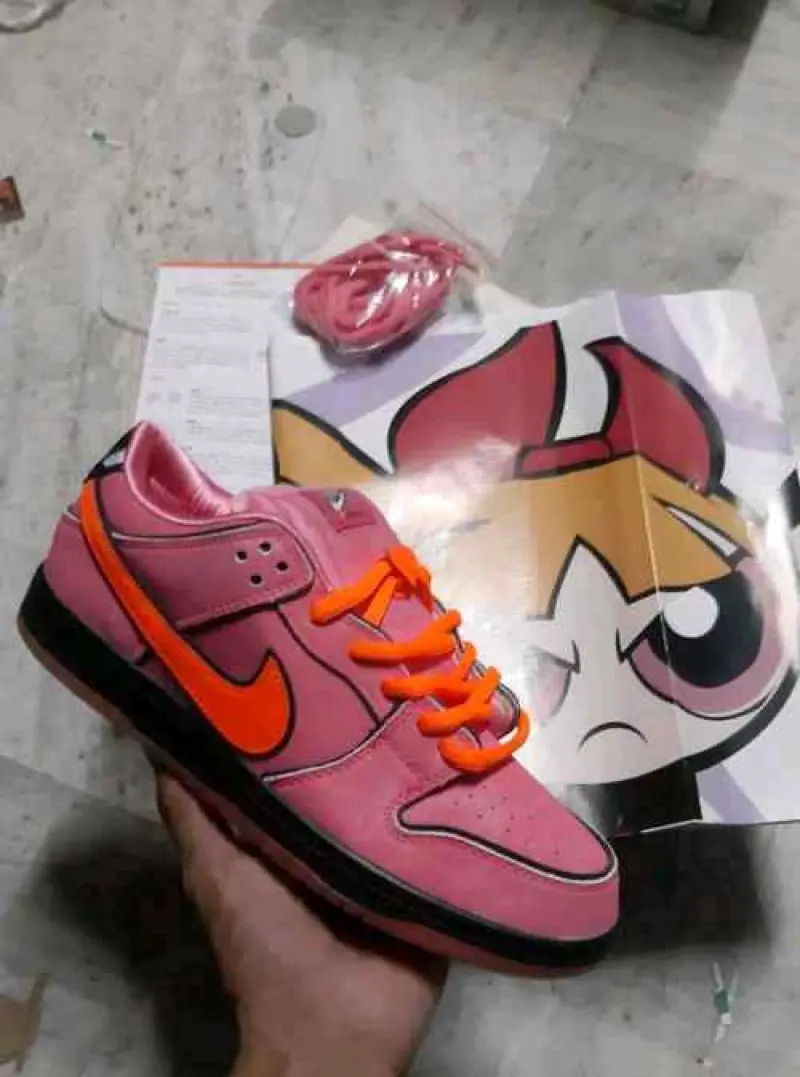 Nike SB Dunk Blossam Pink PowerPuff 584 - Image 2