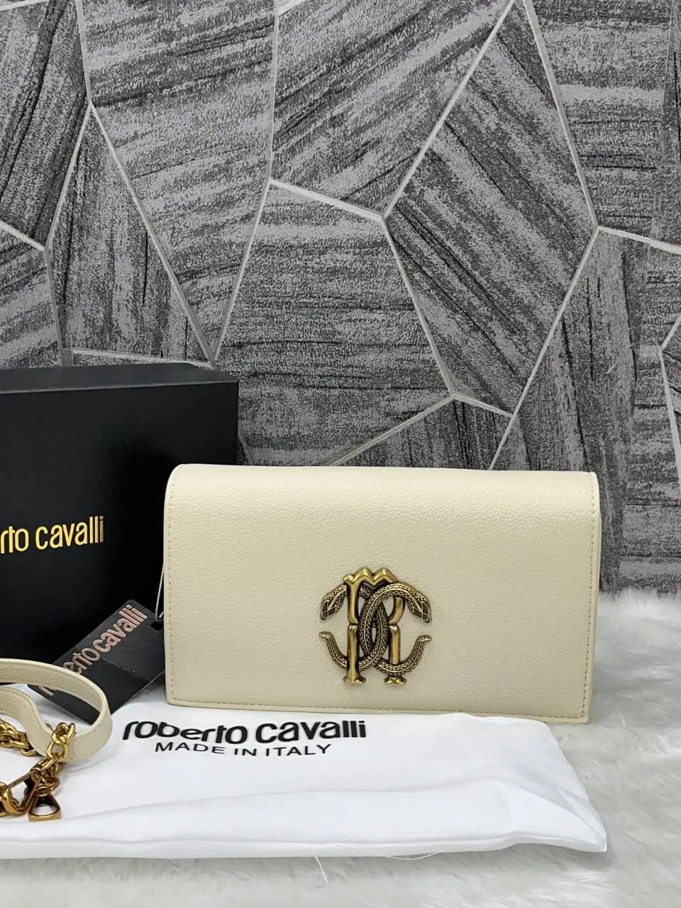 Roberto Cavalli RC Logo White Shoulder Sling Bag With Original Box - Image 4