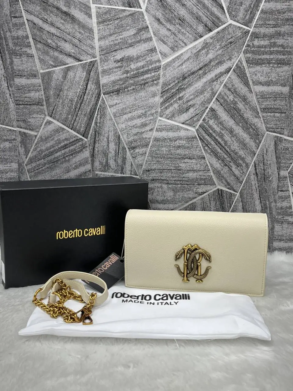 Roberto Cavalli RC Logo White Shoulder Sling Bag With Original Box - Image 3