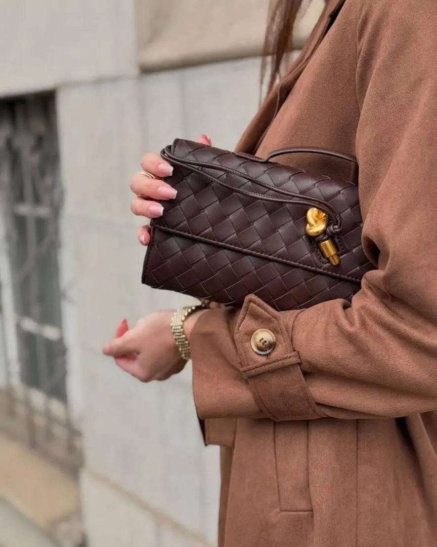 Bottega Veneta Coffee Andiamo Long Clutch Bag With Original Box Dust Cover & LongSlingBelt - Image 2