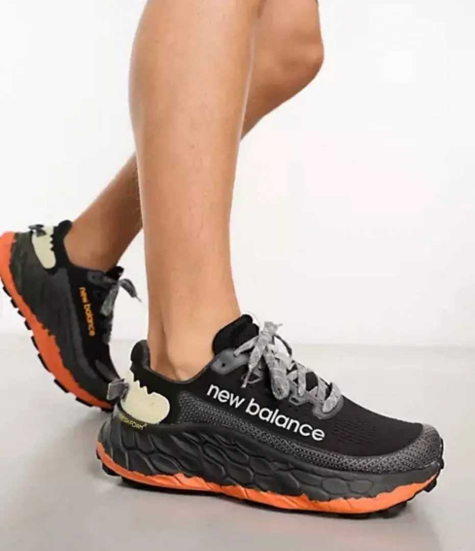 New Balancce Fresh Foam x Trail More v3 Black Red - Image 3