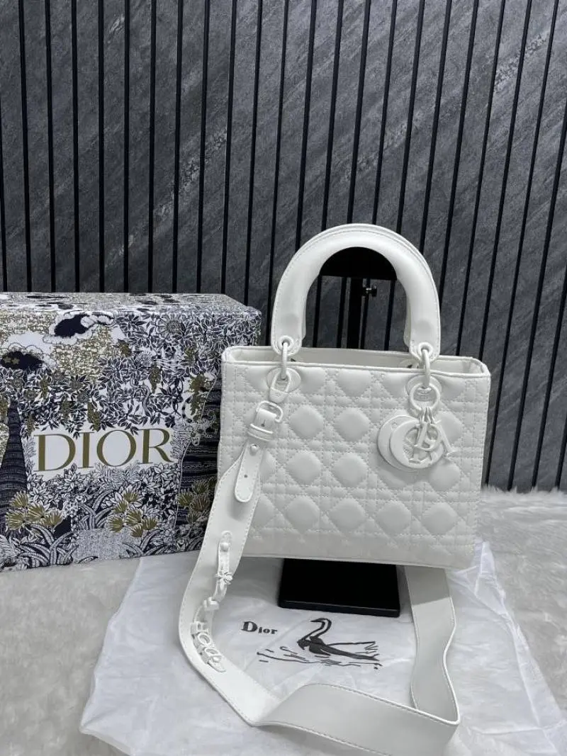 Dior Lady Matte White Large Handbag With OriginalBox DustCover - Image 3