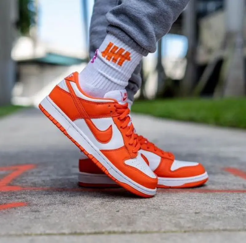 Nike SB DUNK LOW SP SYRACUSE - Image 4