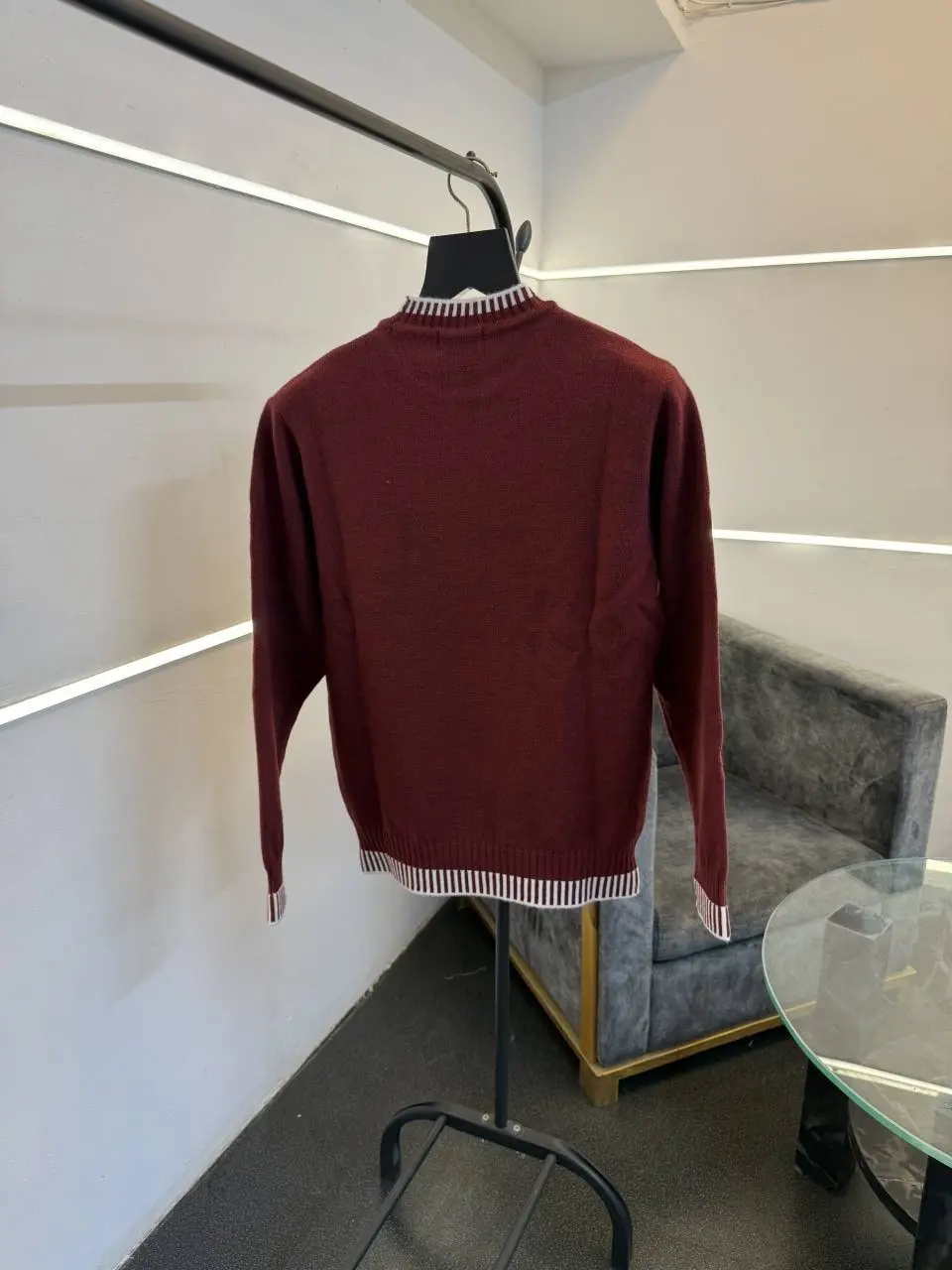 Loewe imported knitted sweatshirt with brand logo on chest maroon - Image 3