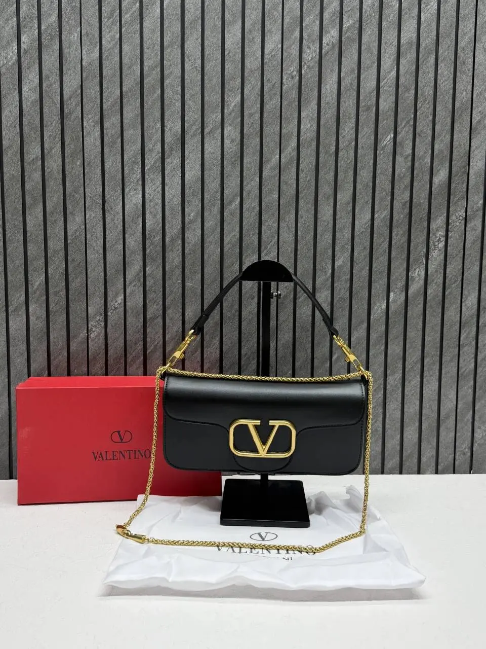 Valentinno Loco Large ShoulderBag With OriginalBox & DustCover - Image 4