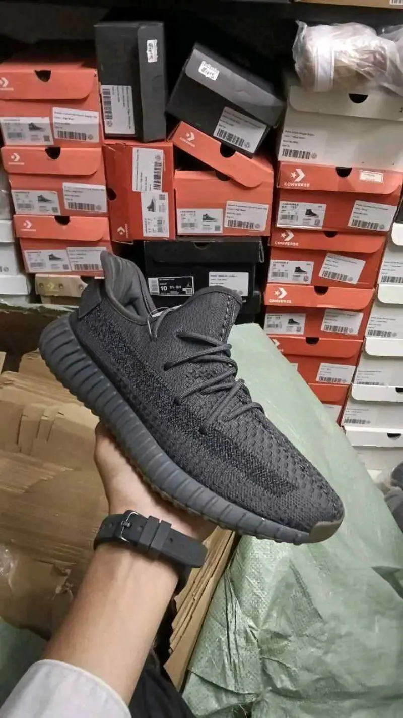Adidas yeezy boost 350 v2 black cinder semi ua 195 - Image 3