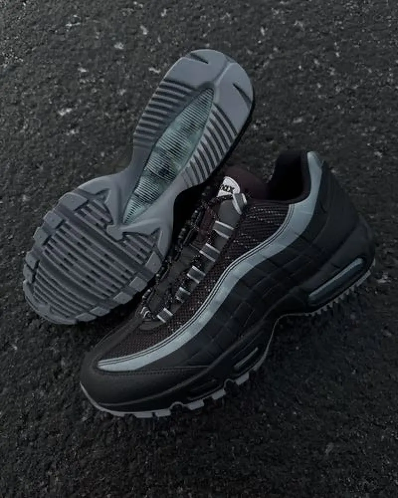 Nike AIRMAX 95 ESSENTIAL BLACK SMOKE GREY