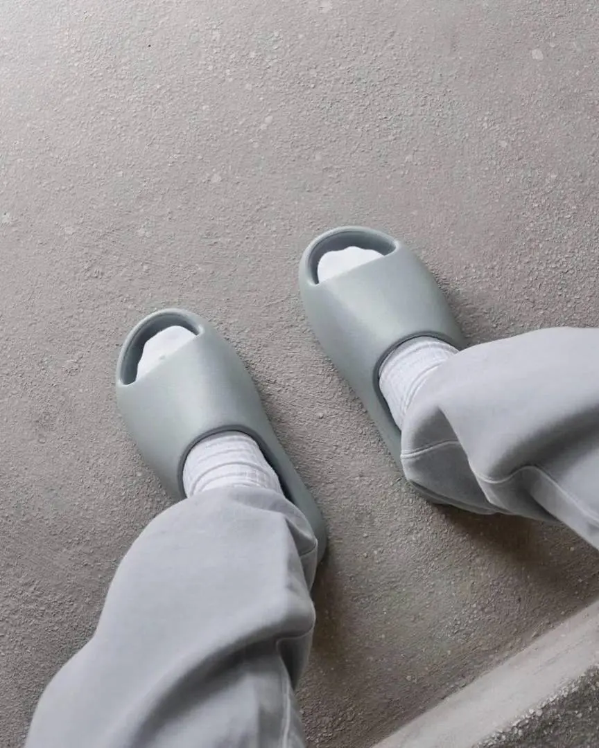 Adidas Yeezy Salt Slides For Women With Original Box - Image 2