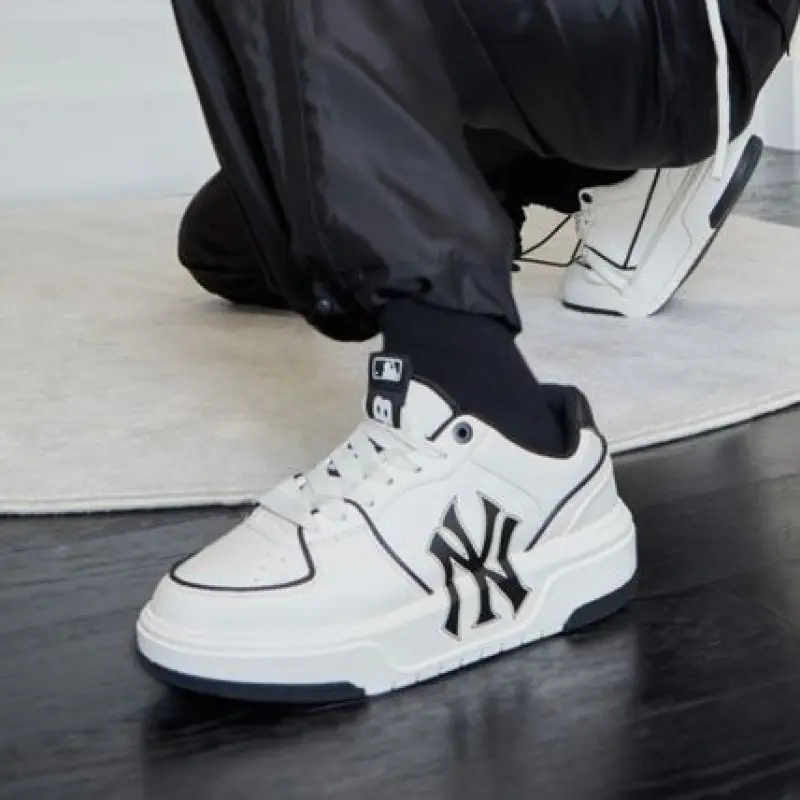 MLB CHUNKY LINER LOW WHITE BLACK