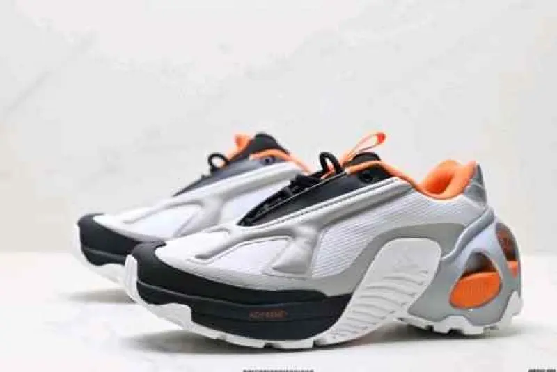 Adidas Wonder Runner Grey Black 760 - Image 2