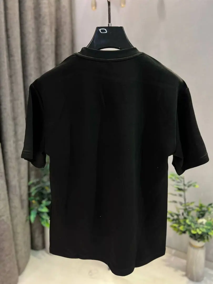 KOREAN IMPORTED HIGH DEMAND ARTICLE T-SHIRT BLACK AND RED - Image 4