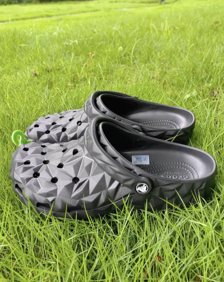 Crocs Classic Geometric Clogs Grey