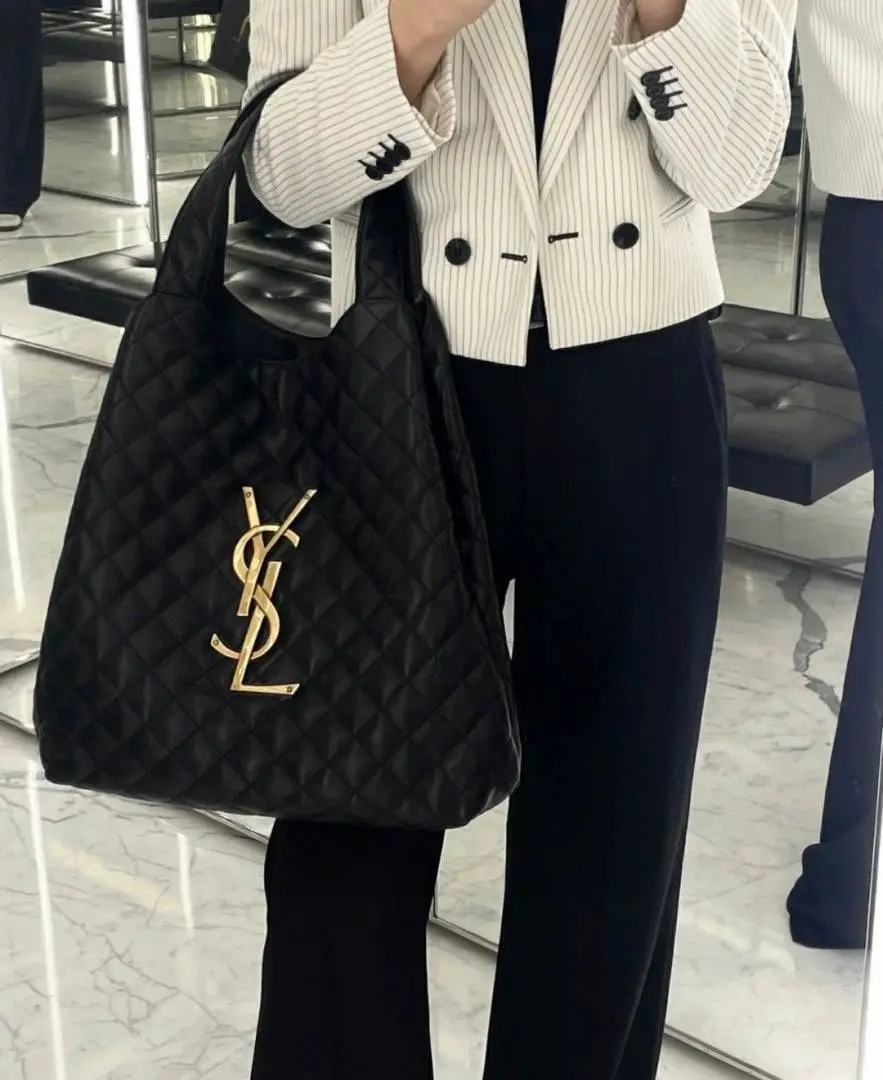 Ysl Icare Maxi Tote in SuperHighend Leather With Original DustCover & Wallet - Image 2