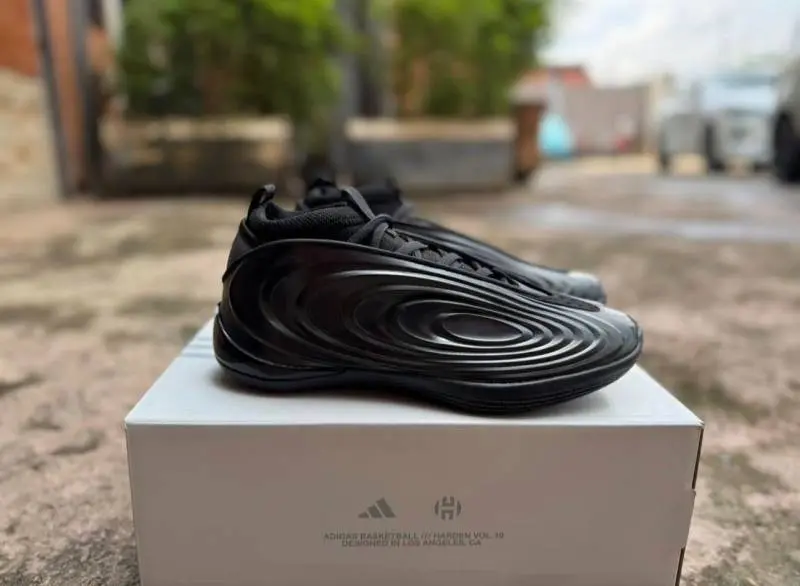 Adidas HARDEN VOLUME 10 HELL CAT - Image 3