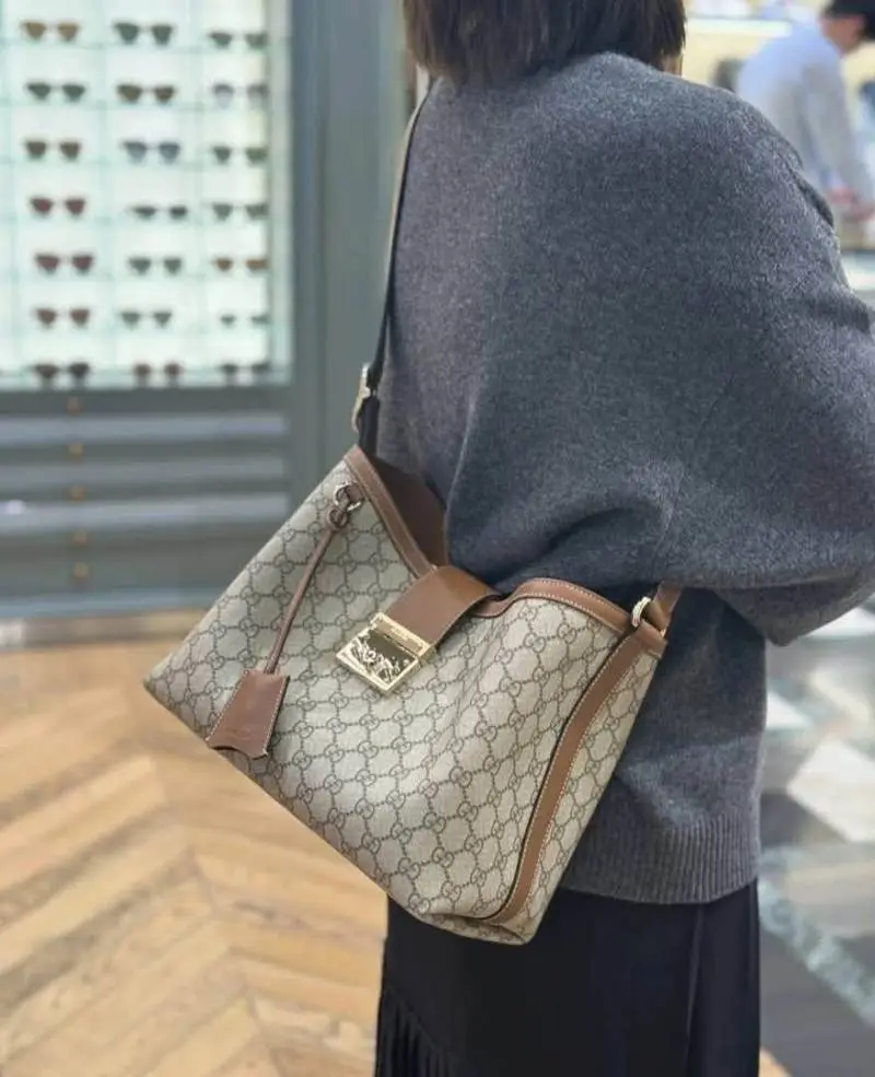 Gucci GG Padlock Supreme Premium Shoulder Bag With Dust Bag (Brown - 1149) - Image 5