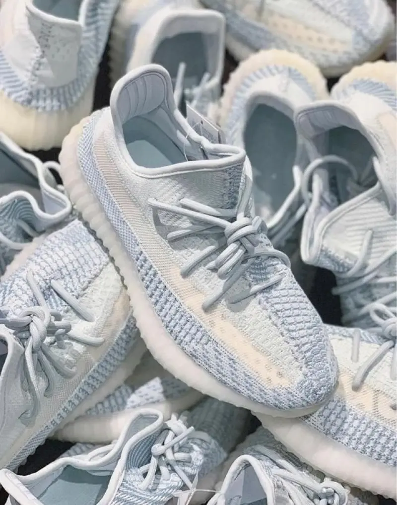 Adidas Yeezy 350 V2 Cloud White Semi UA - Image 4