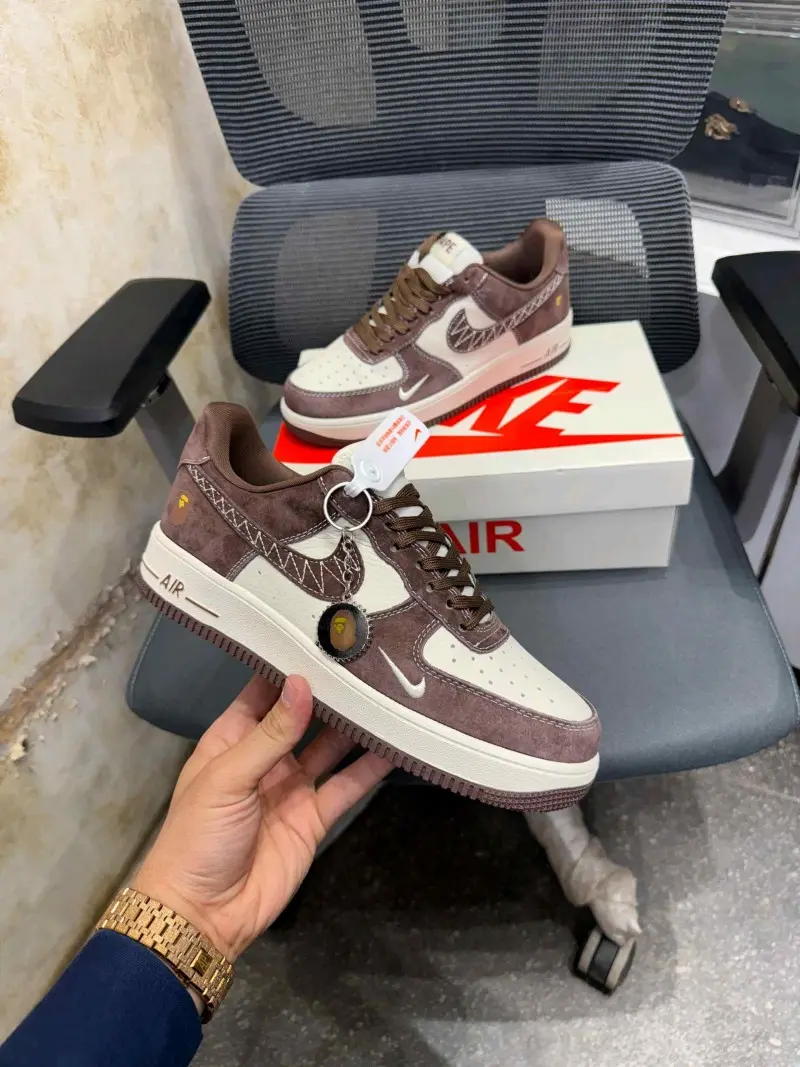 Nike Airforce 1 Low SE Craft Turne Sued Beige Brown 965 - Image 2