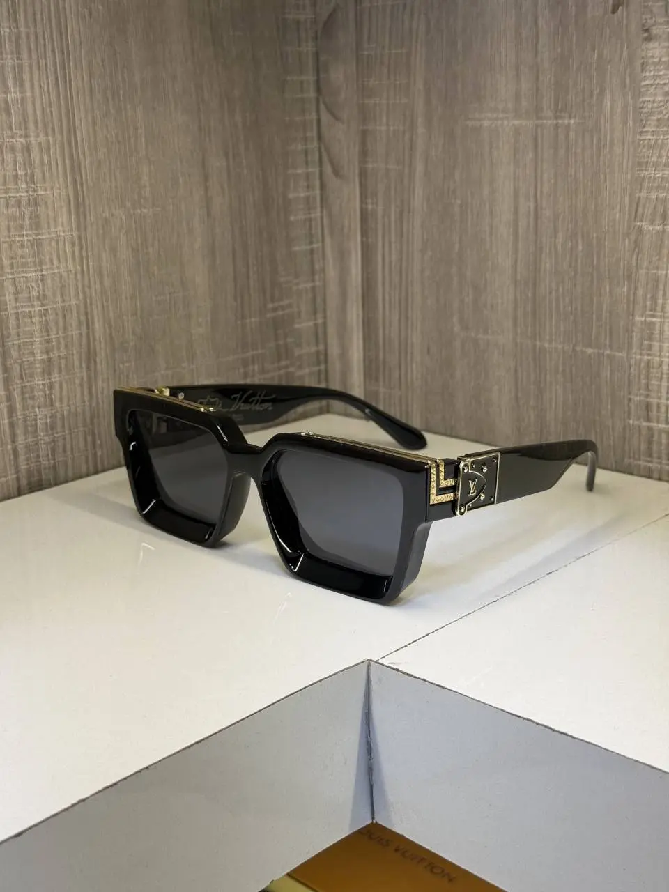 Louis Vuitton Millionaire Edition 96006 - Image 5